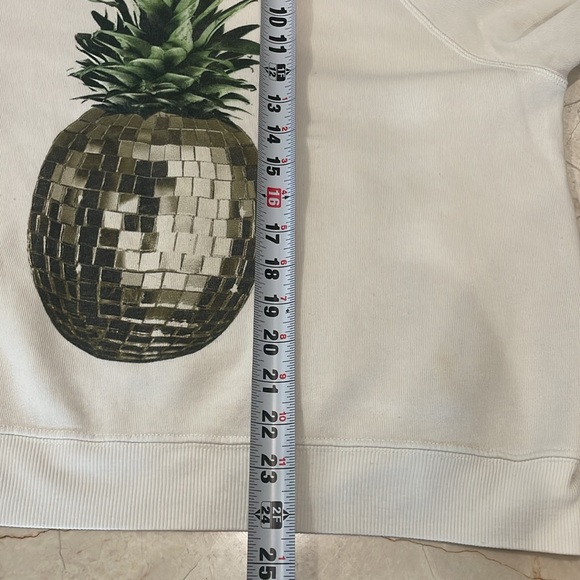 WILDFOX Party Pineapple Disco Ball Sommers Sweater Alabaster - Picture 8 of 8